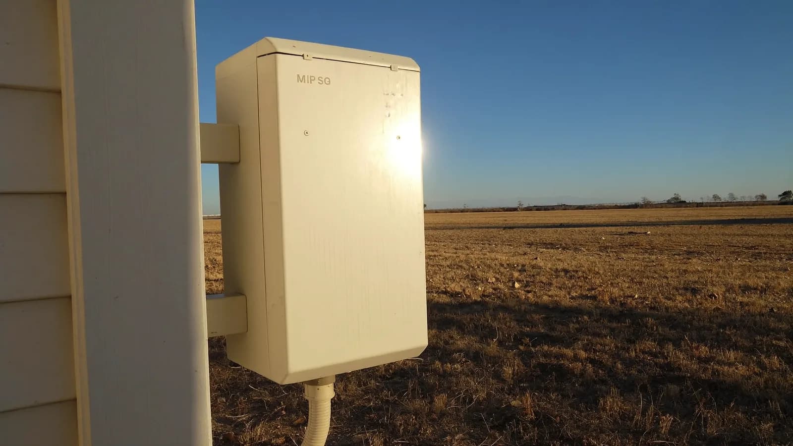 Australian Heat Is Killing Solar Batteries. Here\u2019s How to Protect Yours