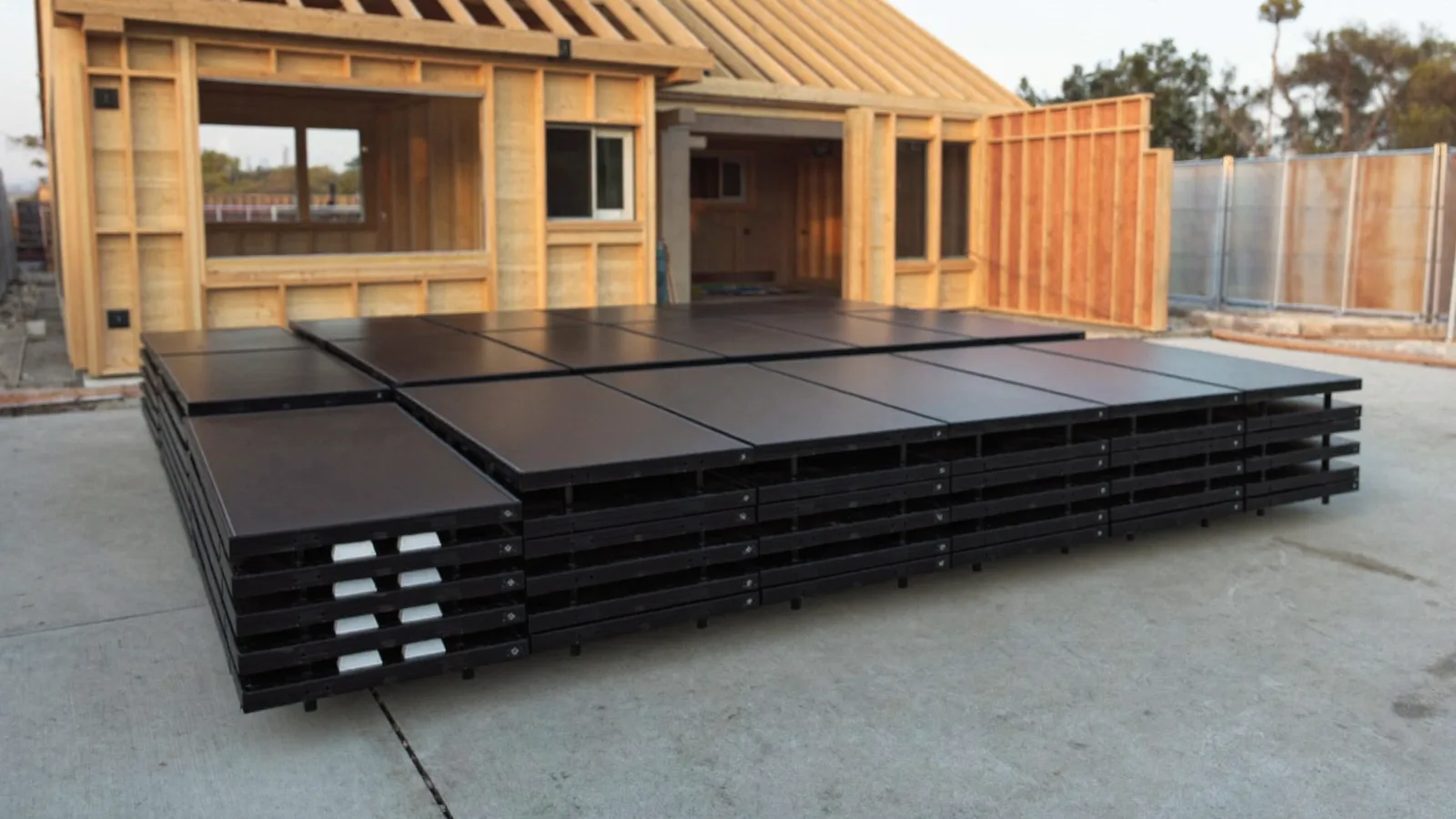 Solar Panels for New Builds 2026: What to Specify (and What Builders Won\'t Tell You)