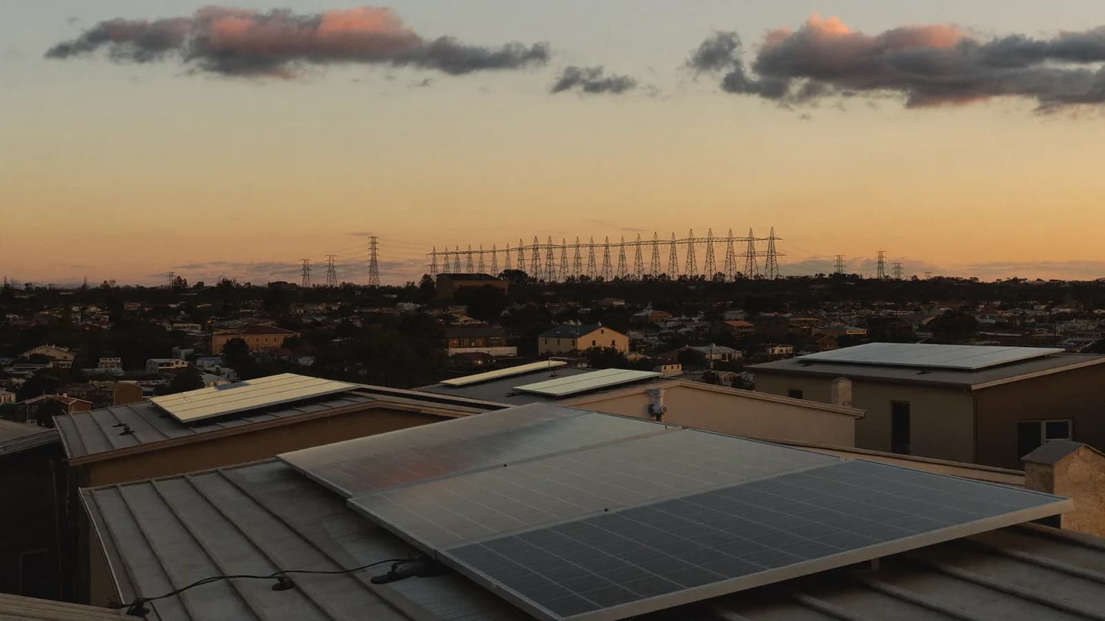 Solar vs Grid Electricity: The Real 10-Year Cost for an Aussie Home